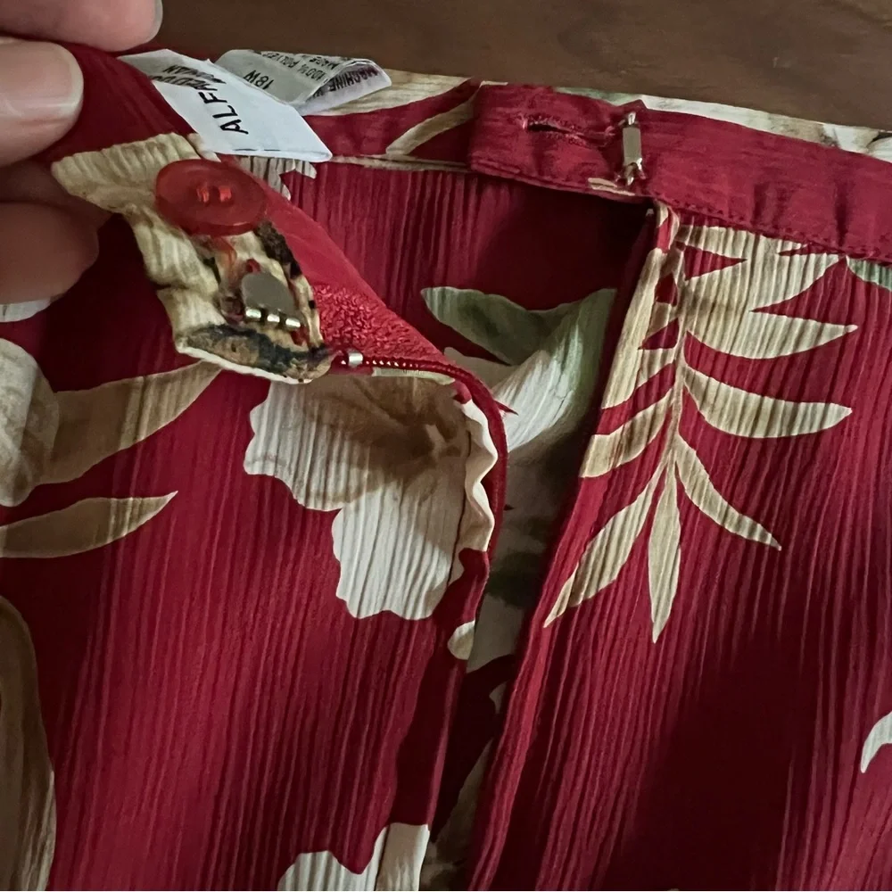 Vintage Alfred Dunner Hawaiian Red Tropical Print Midi skirt, size 18W